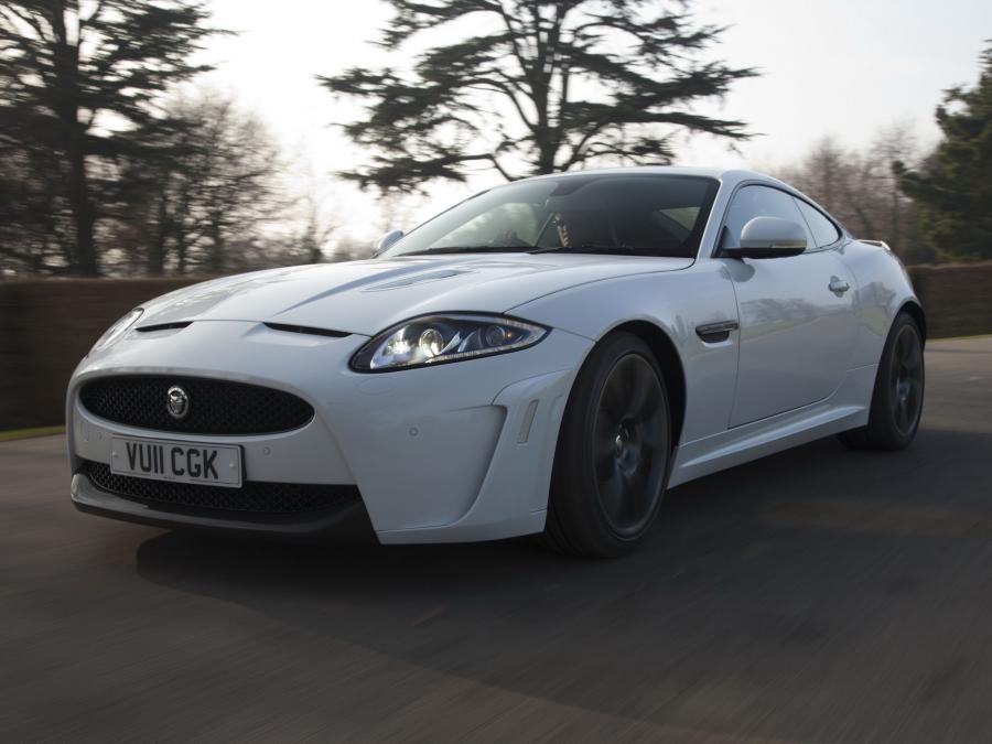  Jaguar XKR-S 2011 года  (UK) (фото 5 из 16)